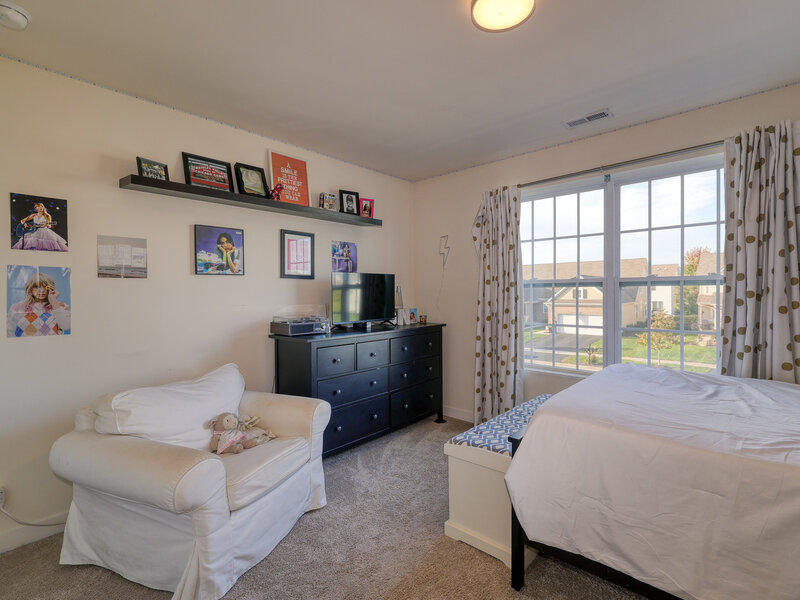 1127 Freedom Road Elburn IL 60119