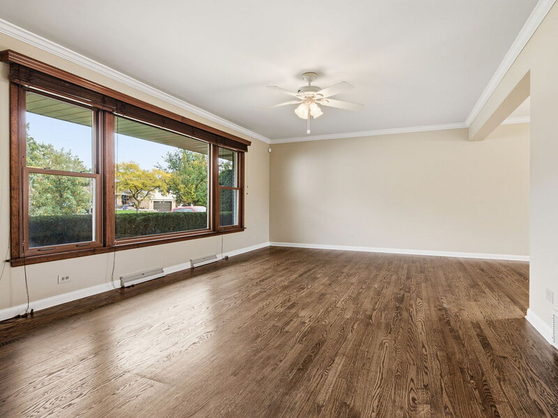 770 S Stuart Avenue Elmhurst IL 60126