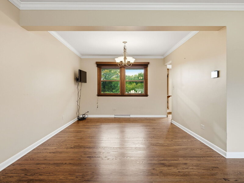 770 S Stuart Avenue Elmhurst IL 60126