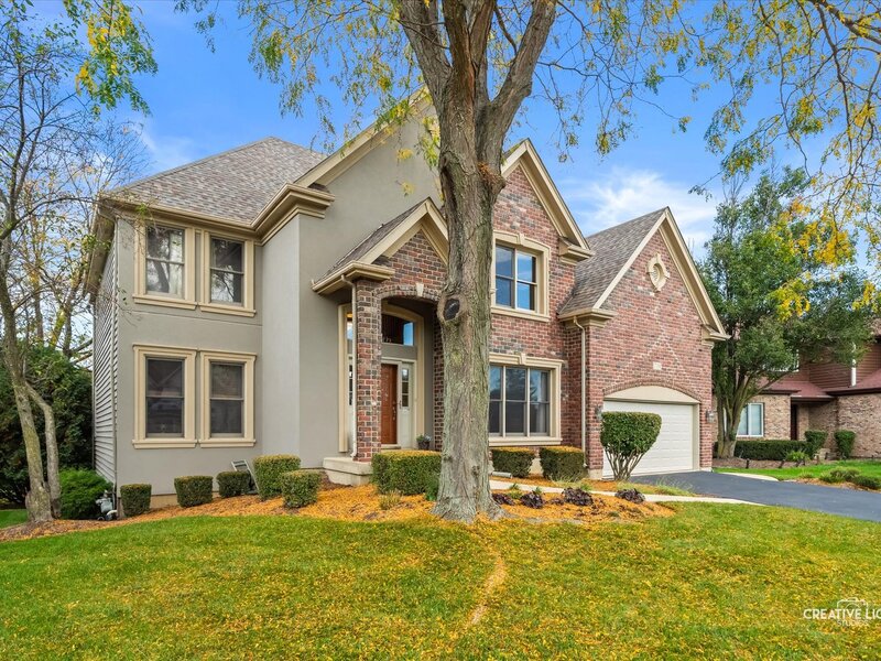 73 N Forestview Lane Aurora IL 60502