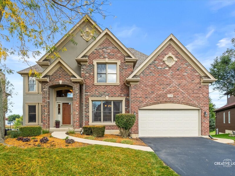 73 N Forestview Lane Aurora IL 60502