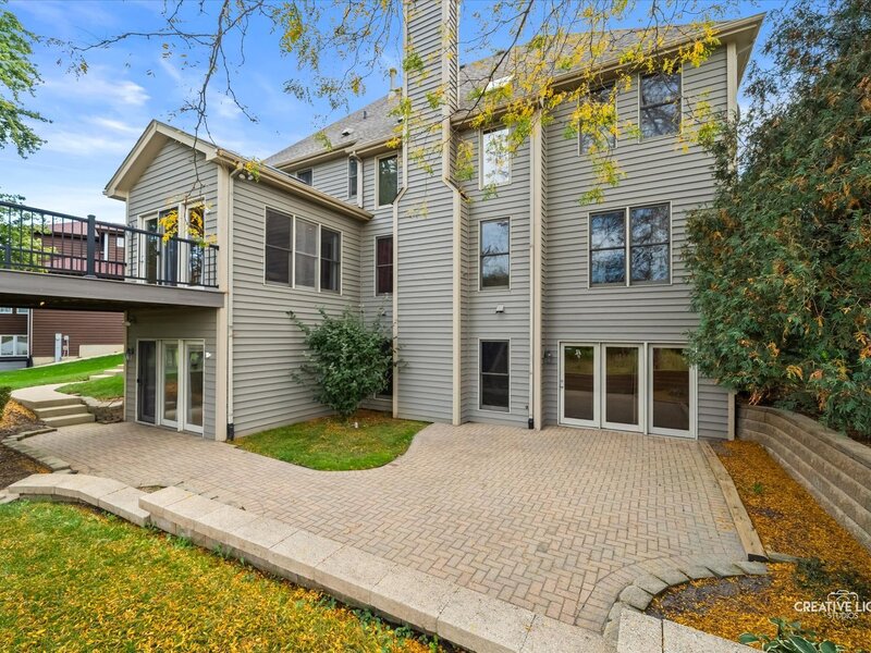 73 N Forestview Lane Aurora IL 60502