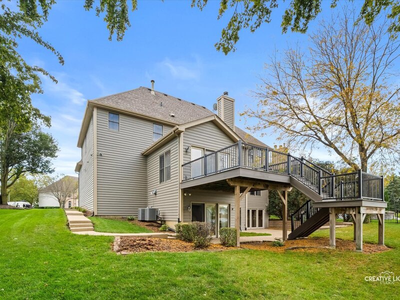 73 N Forestview Lane Aurora IL 60502