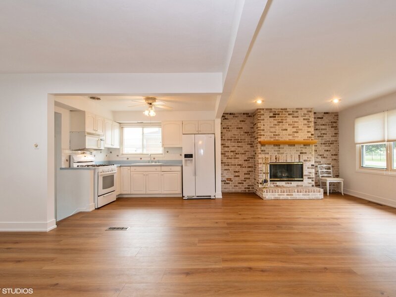 8223 N Washington Street Niles IL 60714