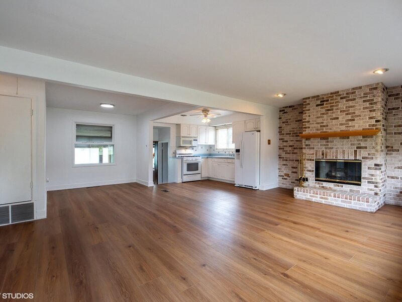 8223 N Washington Street Niles IL 60714