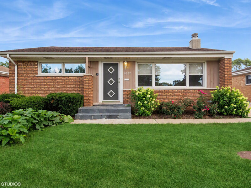 8223 N Washington Street Niles IL 60714