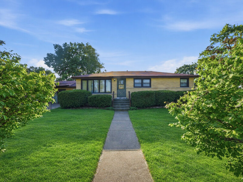 8300 Long Avenue Burbank IL 60459