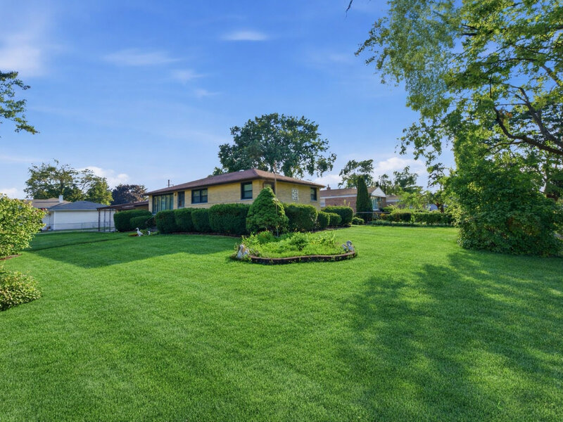 8300 Long Avenue Burbank IL 60459