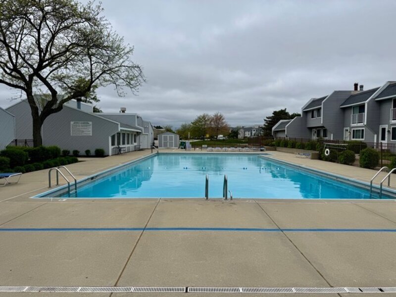 5217 Willow Court Gurnee IL 60031