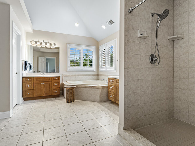 54 Long Cove Drive Lemont IL 60439