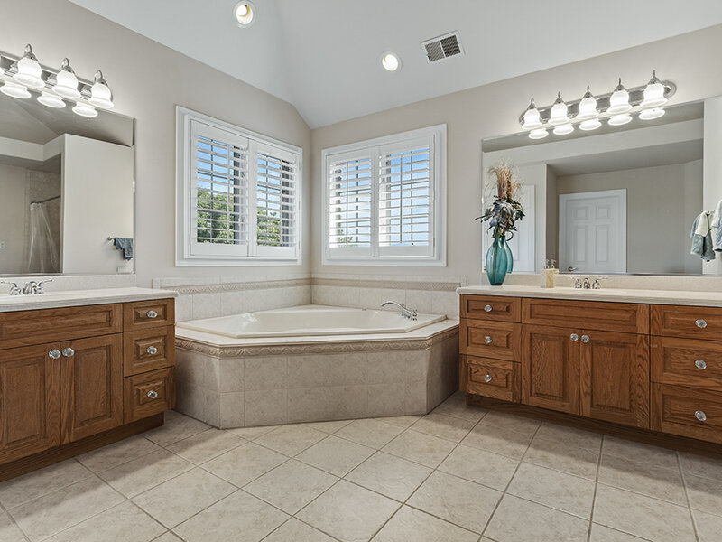 54 Long Cove Drive Lemont IL 60439