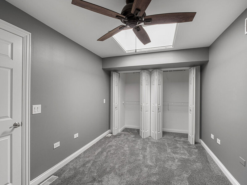 3250 N Lincoln Avenue Chicago IL 60657