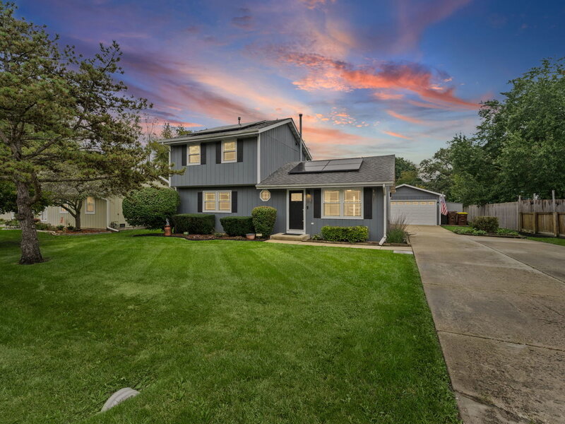 5216 Palm Street Mchenry IL 60051