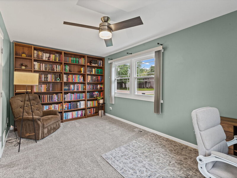 5216 Palm Street Mchenry IL 60051