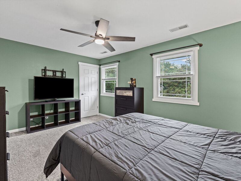 5216 Palm Street Mchenry IL 60051