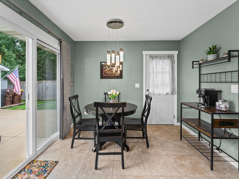 5216 Palm Street Mchenry IL 60051