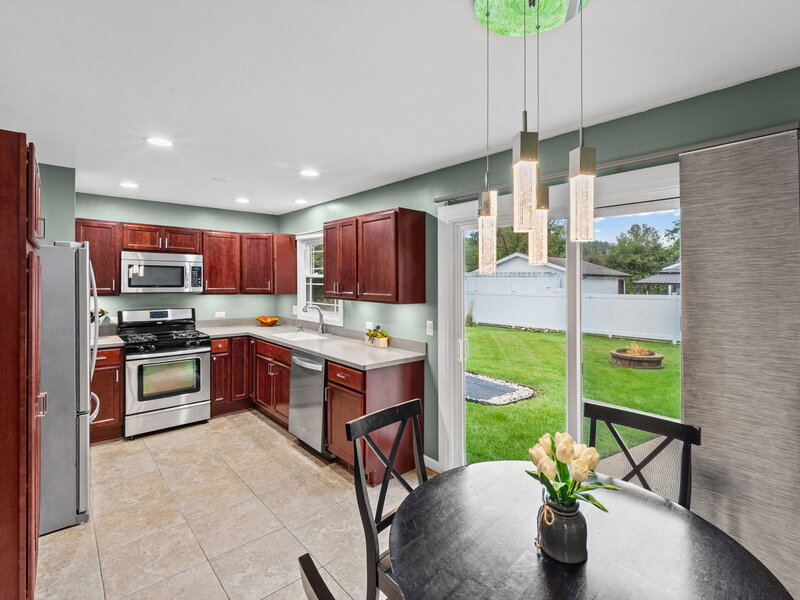 5216 Palm Street Mchenry IL 60051