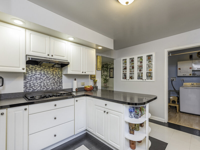 19 E Washington Street Round Lake Park IL 60073