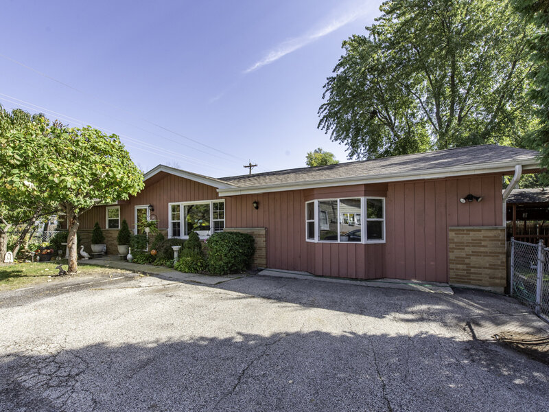 19 E Washington Street Round Lake Park IL 60073