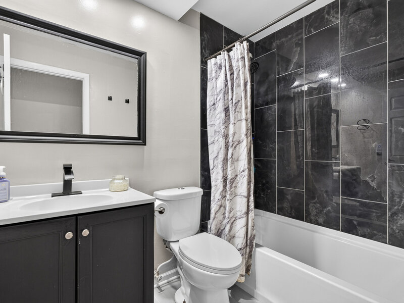 30 Linden Square Warrenville IL 60555