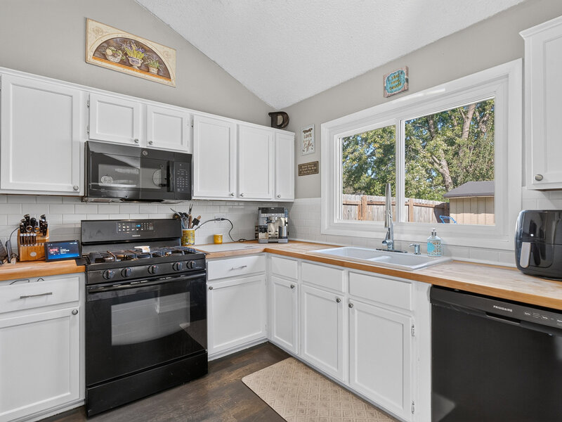 30 Linden Square Warrenville IL 60555