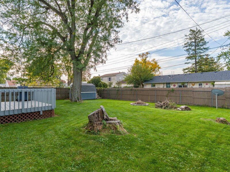 722 40th Avenue East Moline IL 61244