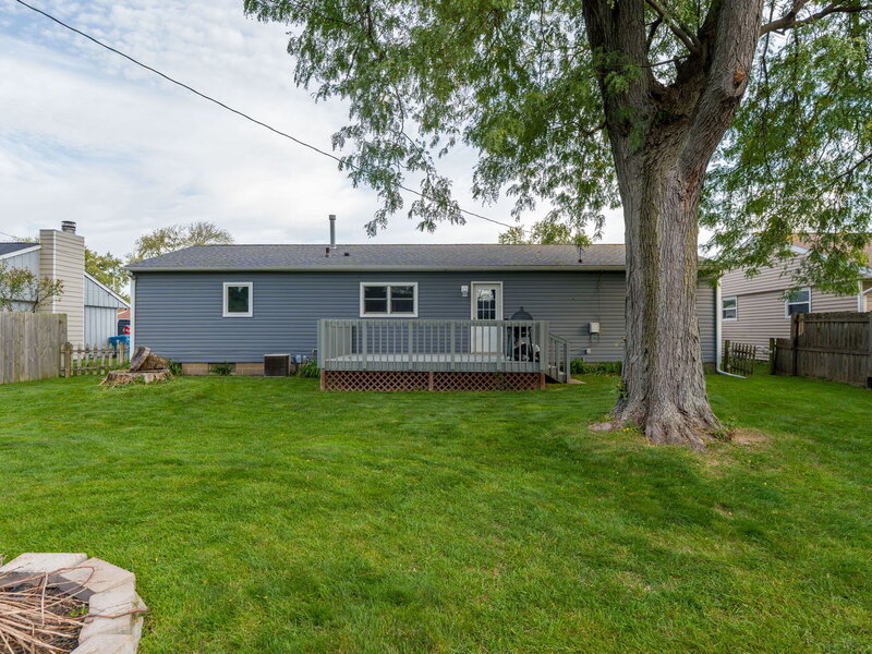 722 40th Avenue East Moline IL 61244