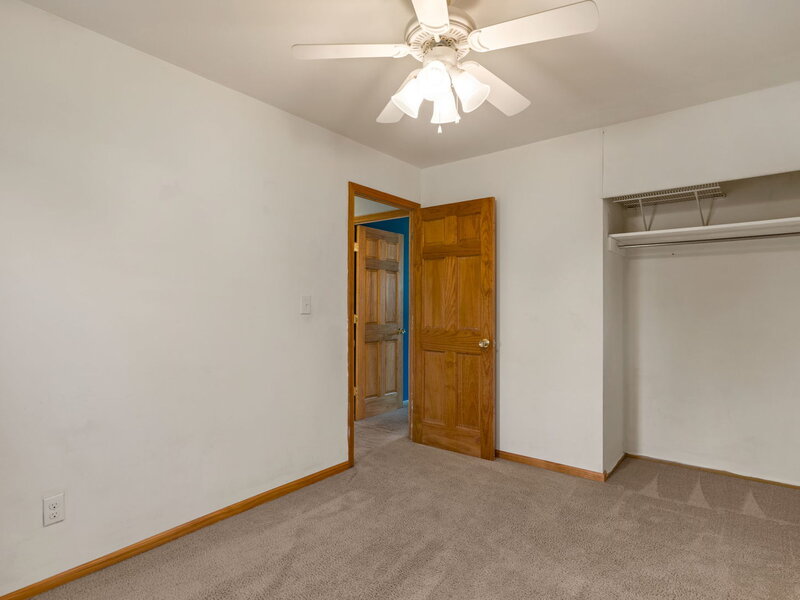 722 40th Avenue East Moline IL 61244