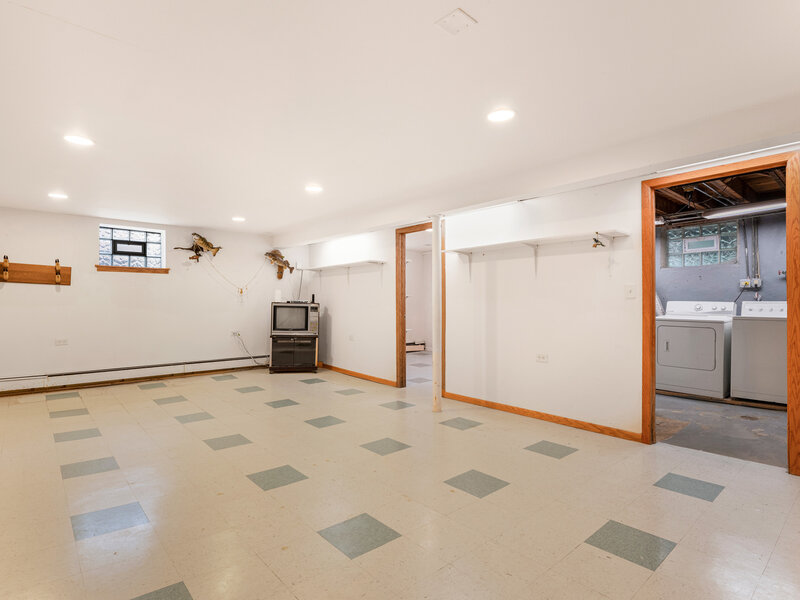 661 Winston Drive Melrose Park IL 60160
