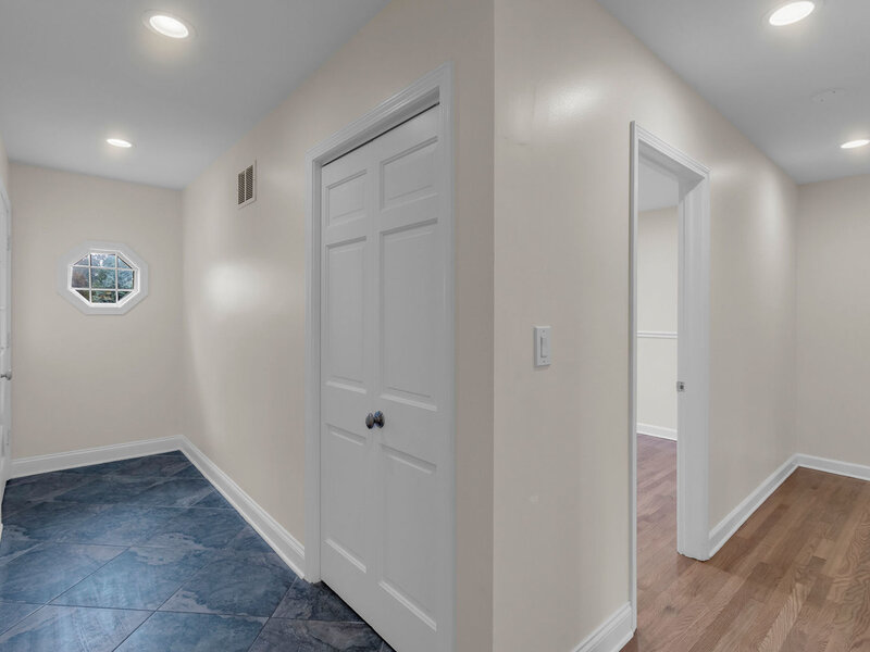 6 Lagoon Drive Hawthorn Woods IL 60047