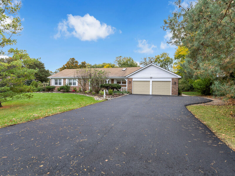 6 Lagoon Drive Hawthorn Woods IL 60047