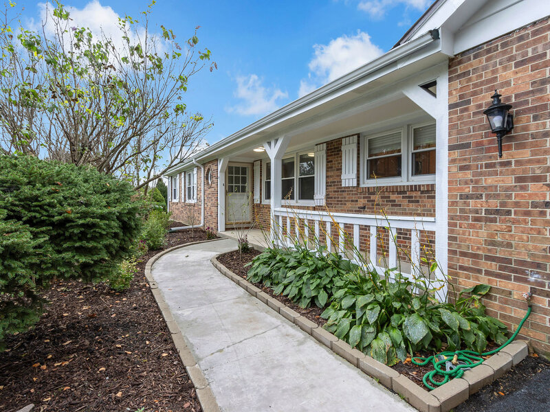 6 Lagoon Drive Hawthorn Woods IL 60047