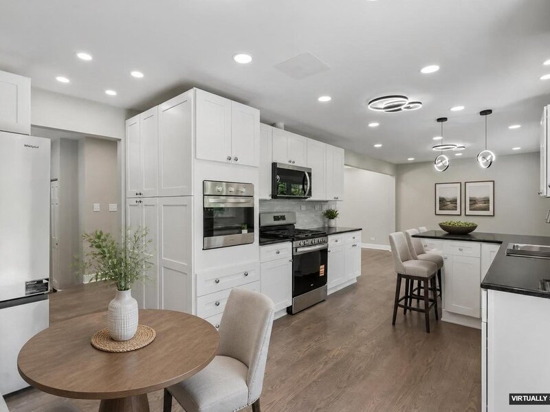 1208 Elizabeth Avenue Naperville IL 60540