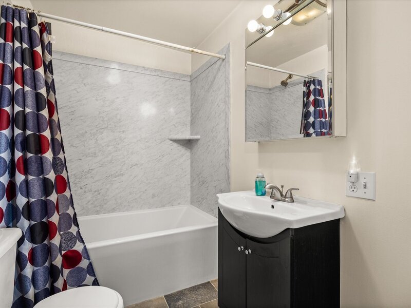 139 W 2nd Street Streator IL 61364