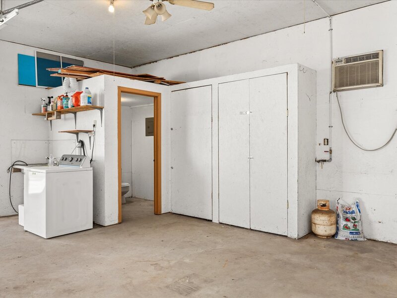 139 W 2nd Street Streator IL 61364