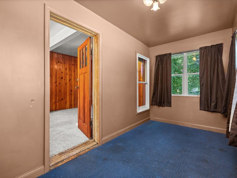 139 W 2nd Street Streator IL 61364
