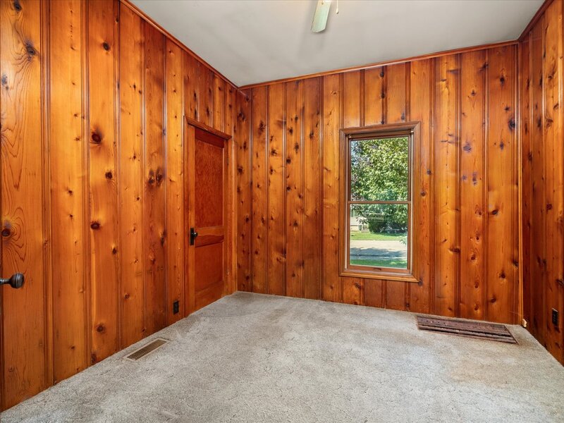 139 W 2nd Street Streator IL 61364