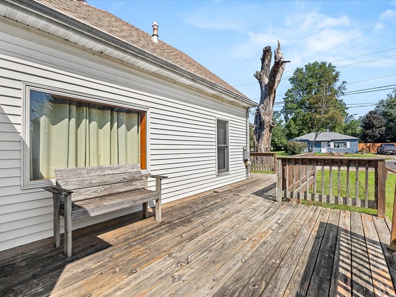 139 W 2nd Street Streator IL 61364