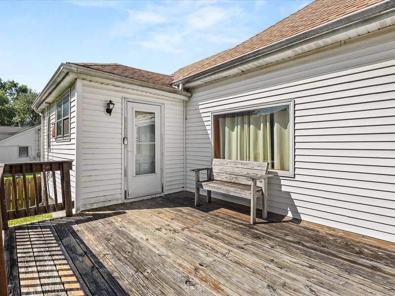 139 W 2nd Street Streator IL 61364