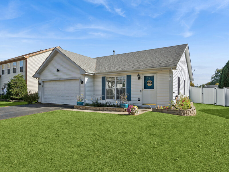 156 Sycamore Avenue Streamwood IL 60107