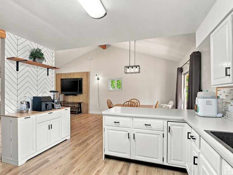 4901 Bonner Drive Mchenry IL 60050