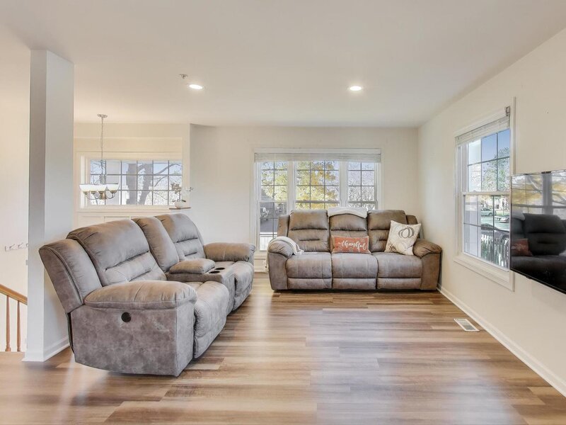 1612 Fox Run Drive Arlington Heights IL 60004