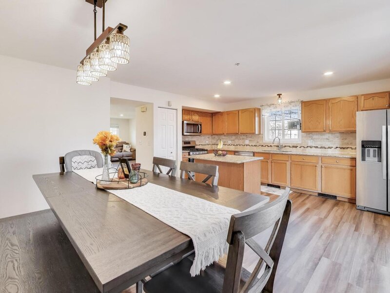 1612 Fox Run Drive Arlington Heights IL 60004