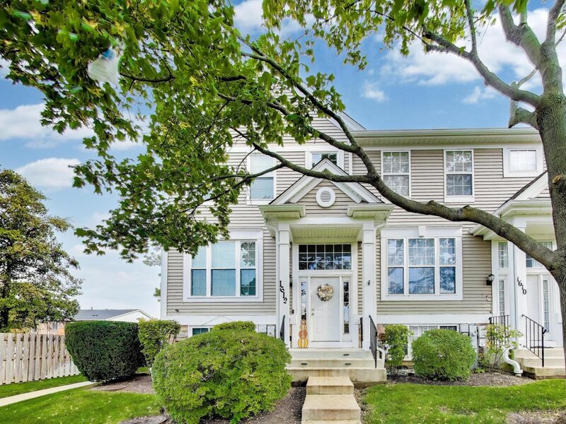 1612 Fox Run Drive Arlington Heights IL 60004