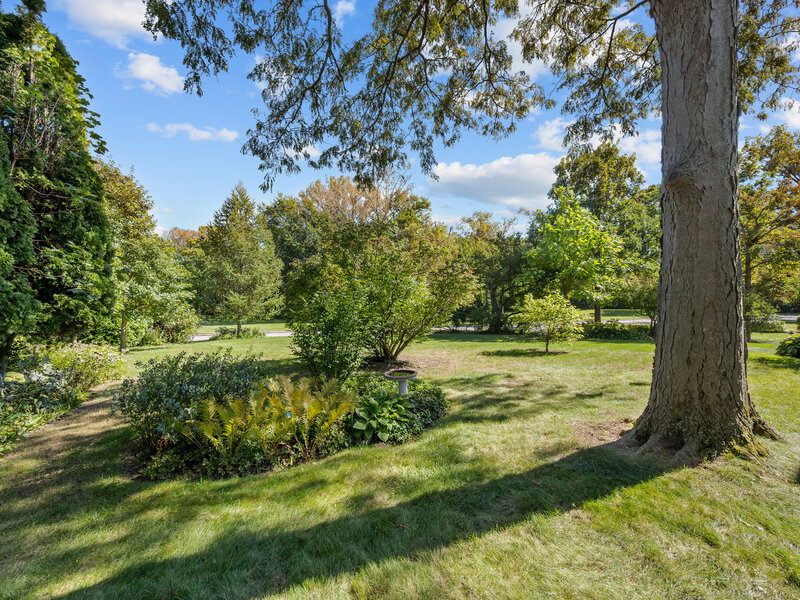 90 Park Lane Lake Bluff IL 60044