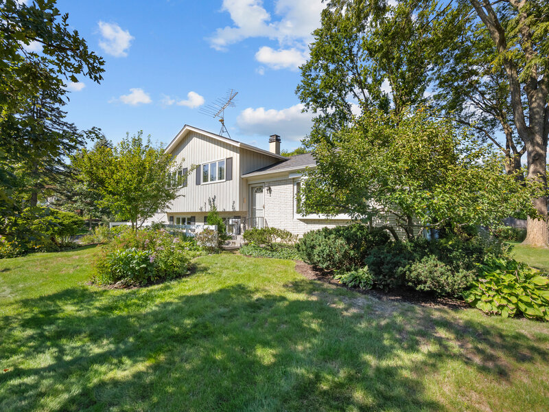 90 Park Lane Lake Bluff IL 60044