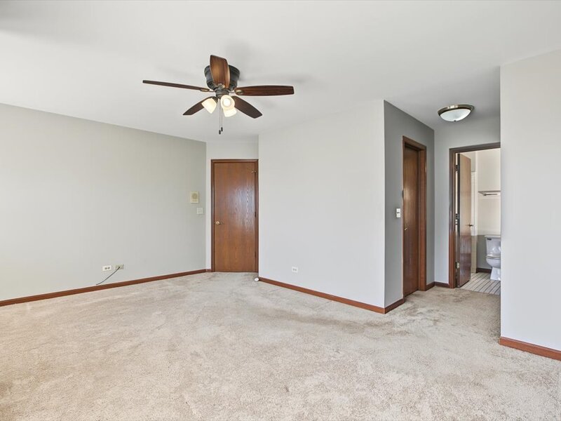 1272 Tennyson Lane Naperville IL 60540