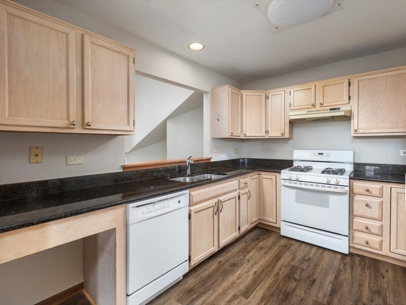 1272 Tennyson Lane Naperville IL 60540