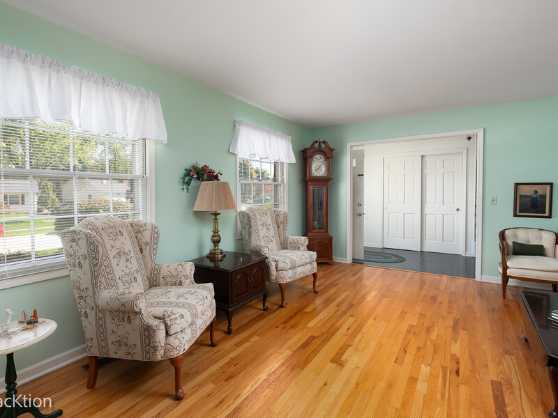 6 Cohasset Road Naperville IL 60540