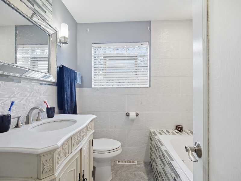 5825 W Maple Avenue Berkeley IL 60163